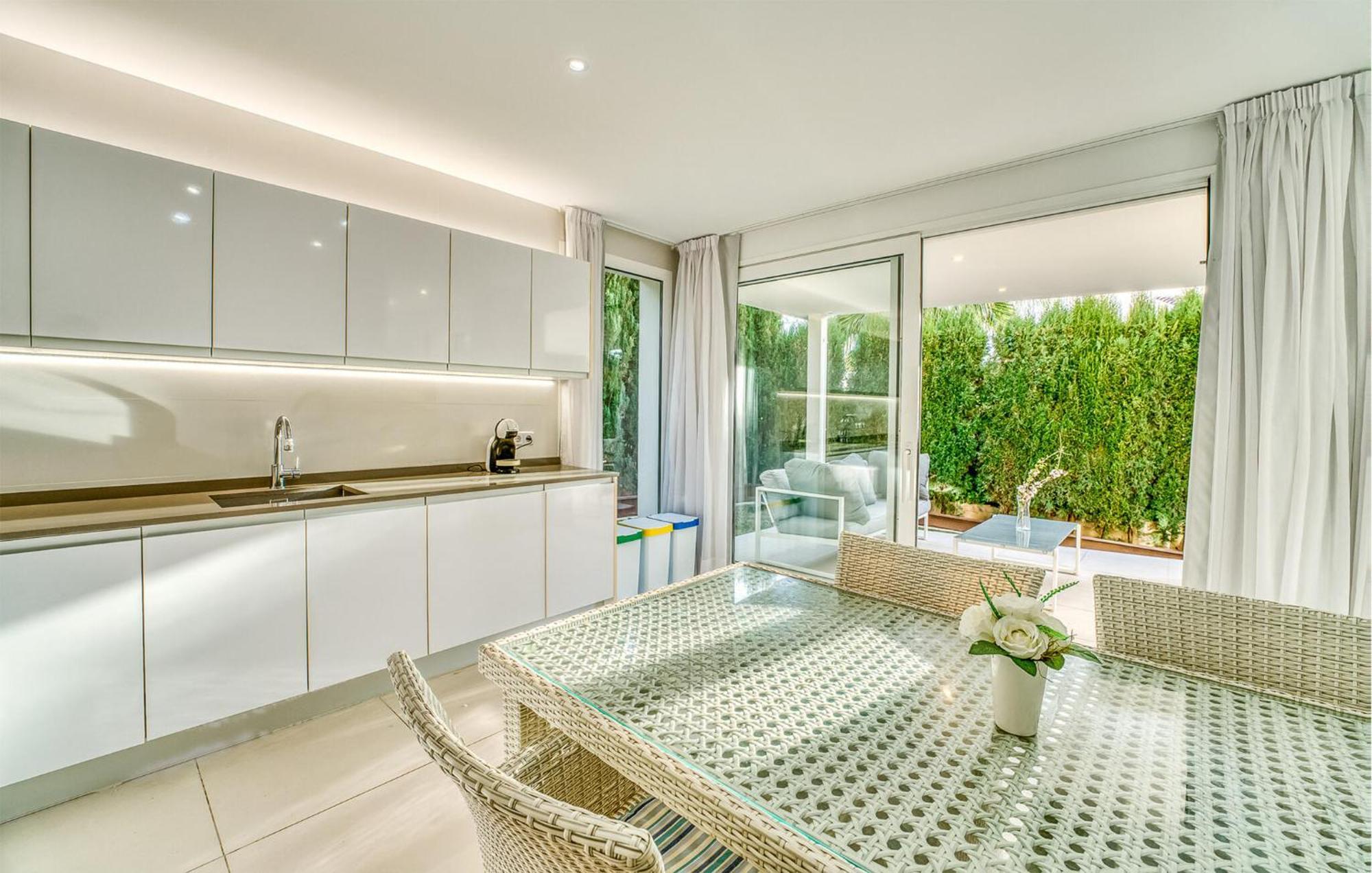 Lovely In With Kitchen Holiday home *